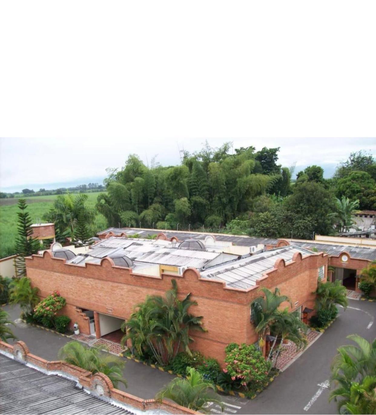 Aparta Hotel Plenitud ปัลมีรา ภายนอก รูปภาพ